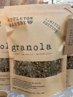 Appleton Bakery Granola matcha and raspberry flavoured blend 350g