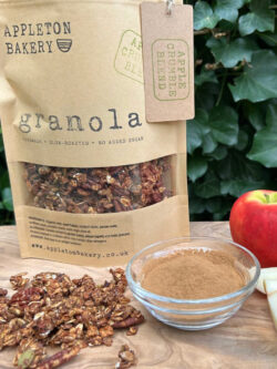 Appleton Bakery Granola apple crumble flavoured blend 350g
